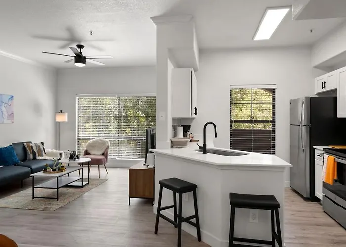 Apartment Cozysuites 2br With 2 Pools & Jacuzzi!