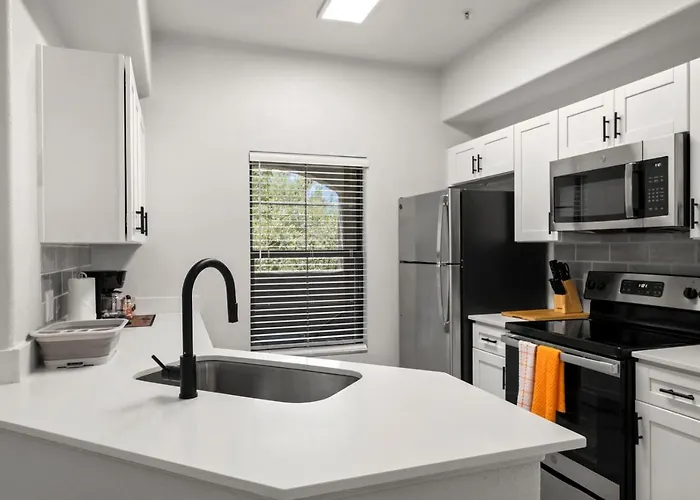 Cozysuites 2br With 2 Pools & Jacuzzi! Apartment Chandler