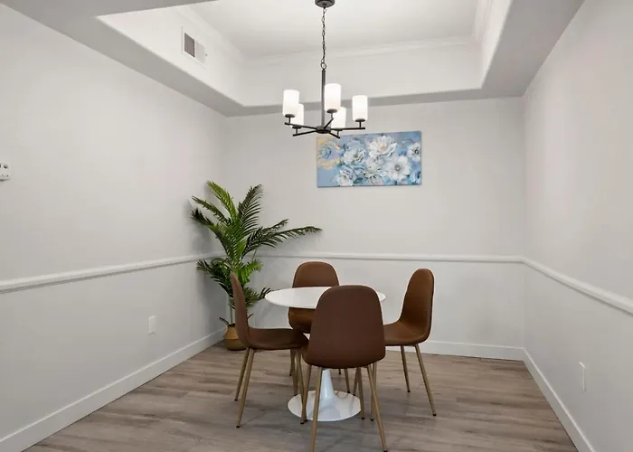Cozysuites 2br With 2 Pools & Jacuzzi! * Chandler