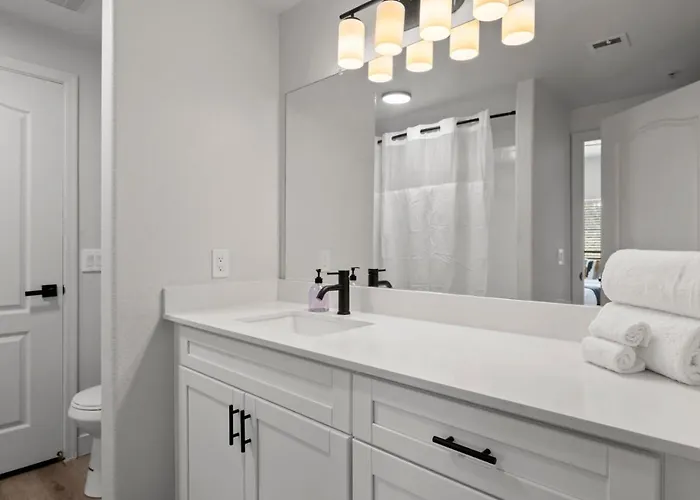 Cozysuites 2br With 2 Pools & Jacuzzi! Apartment Chandler